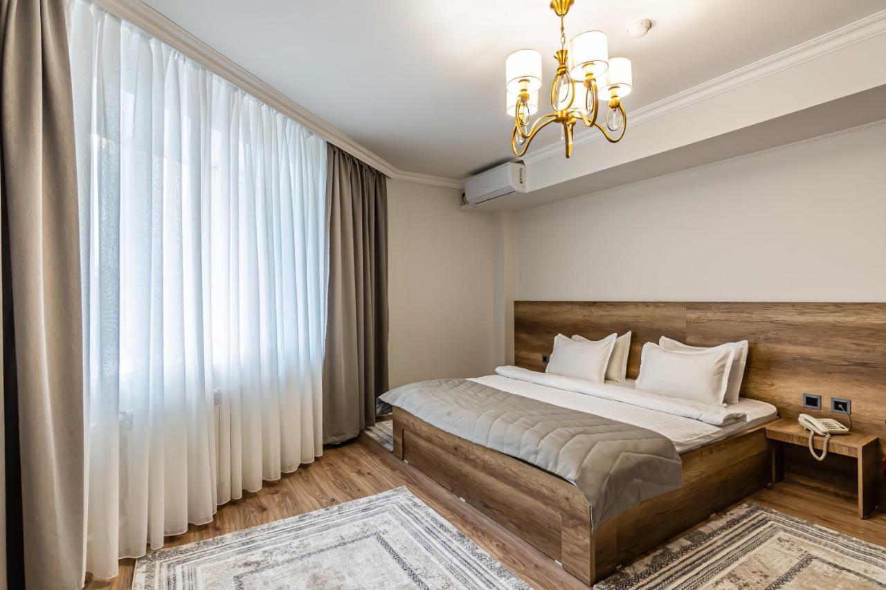 Oscar Hotel By Ag Hotels Group Ałma Ata Zewnętrze zdjęcie