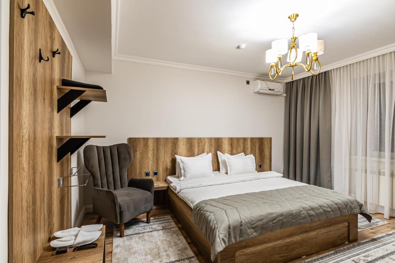 Oscar Hotel By Ag Hotels Group Ałma Ata Zewnętrze zdjęcie